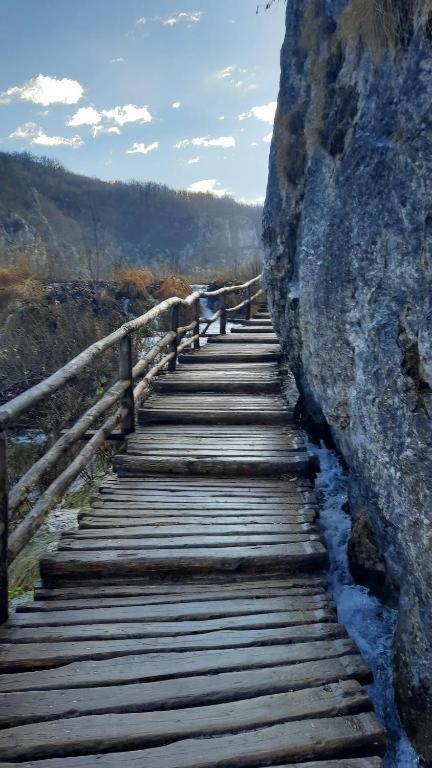 Apartman Black River Plitvička Jezera Esterno foto